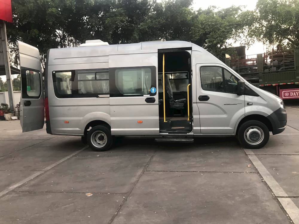 Thuê Xe 19 Chỗ Chạy Tour Du Lịch – Giải Pháp Vận Chuyển Hoàn Hảo Cho Hành Trình Trọn Vẹn