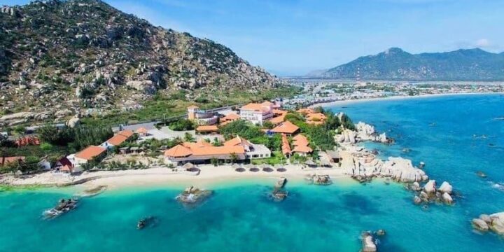 Địa Điểm Lưu Trú Phù Hợp Khi Du Lịch Ninh Chữ 2 Ngày 1 Đêm